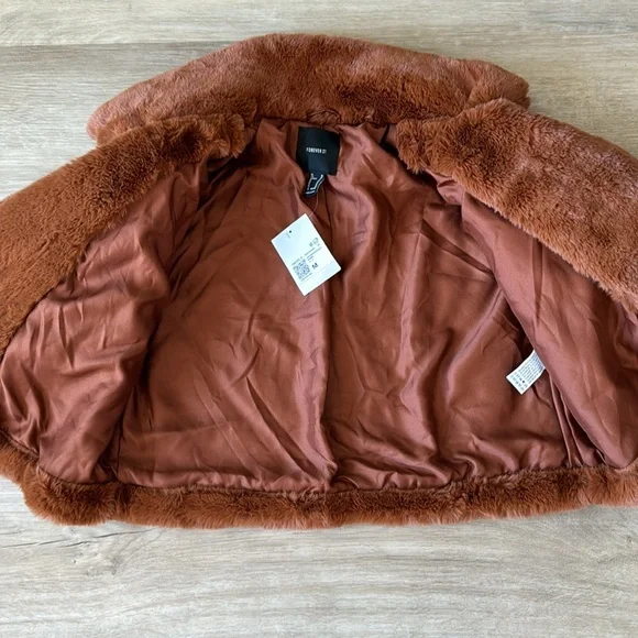 Forever 21 Plush Cropped Faux Fur Coat sz M - Picture 7 of 12
